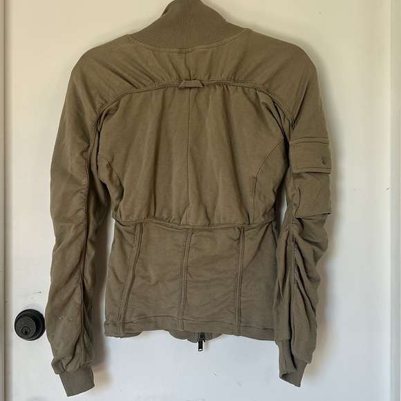 Free People movement Foundation Ruched Seam zip Jacket Desert Taupe beige S - Picture 5 of 6